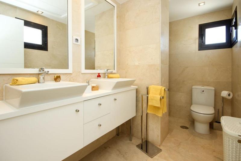 Casares Del Mar Luxury Apartments Penthouse With Beach Access Экстерьер фото